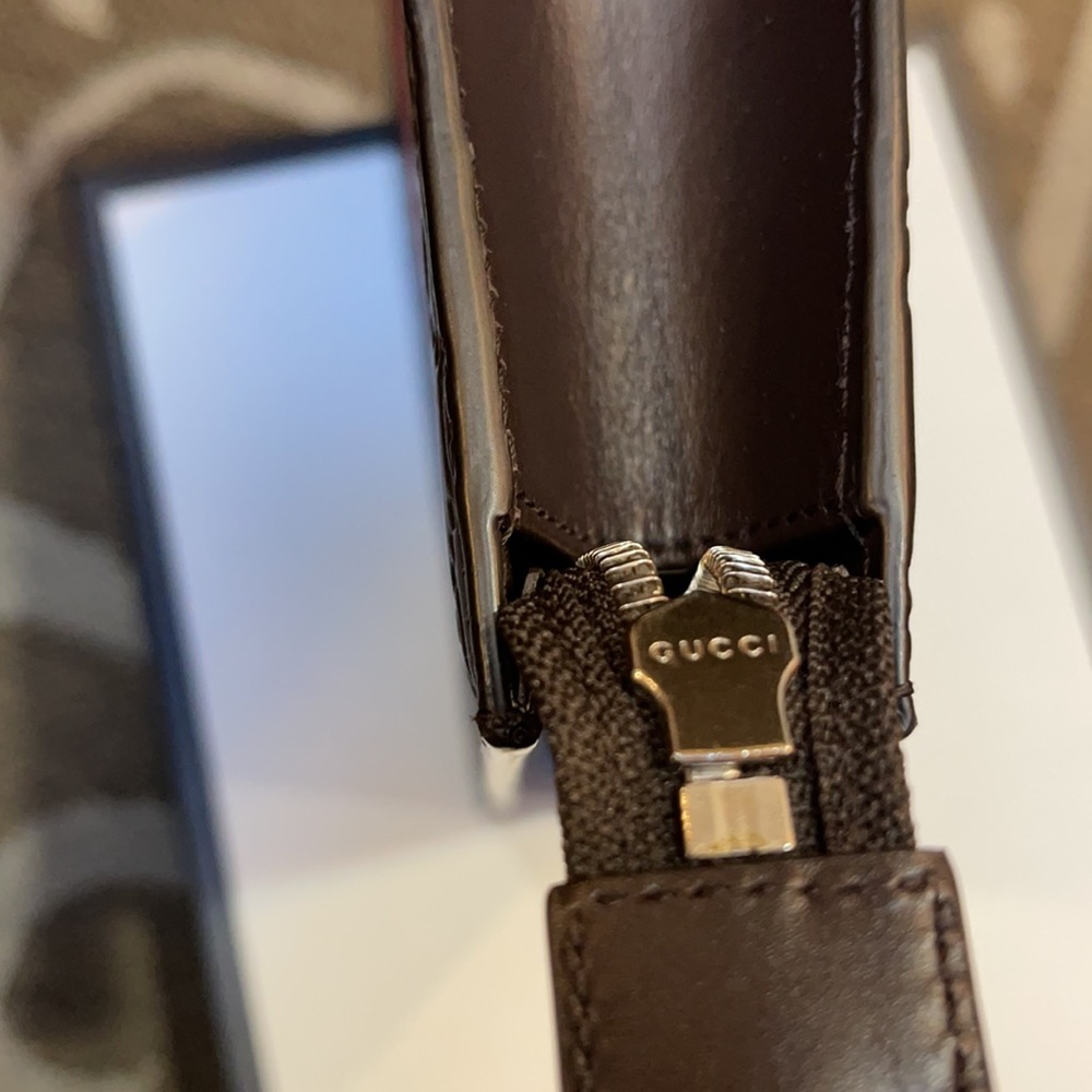 Gucci Toiletry Case Large New In Box - image 5